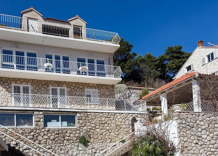 Villa Pusic